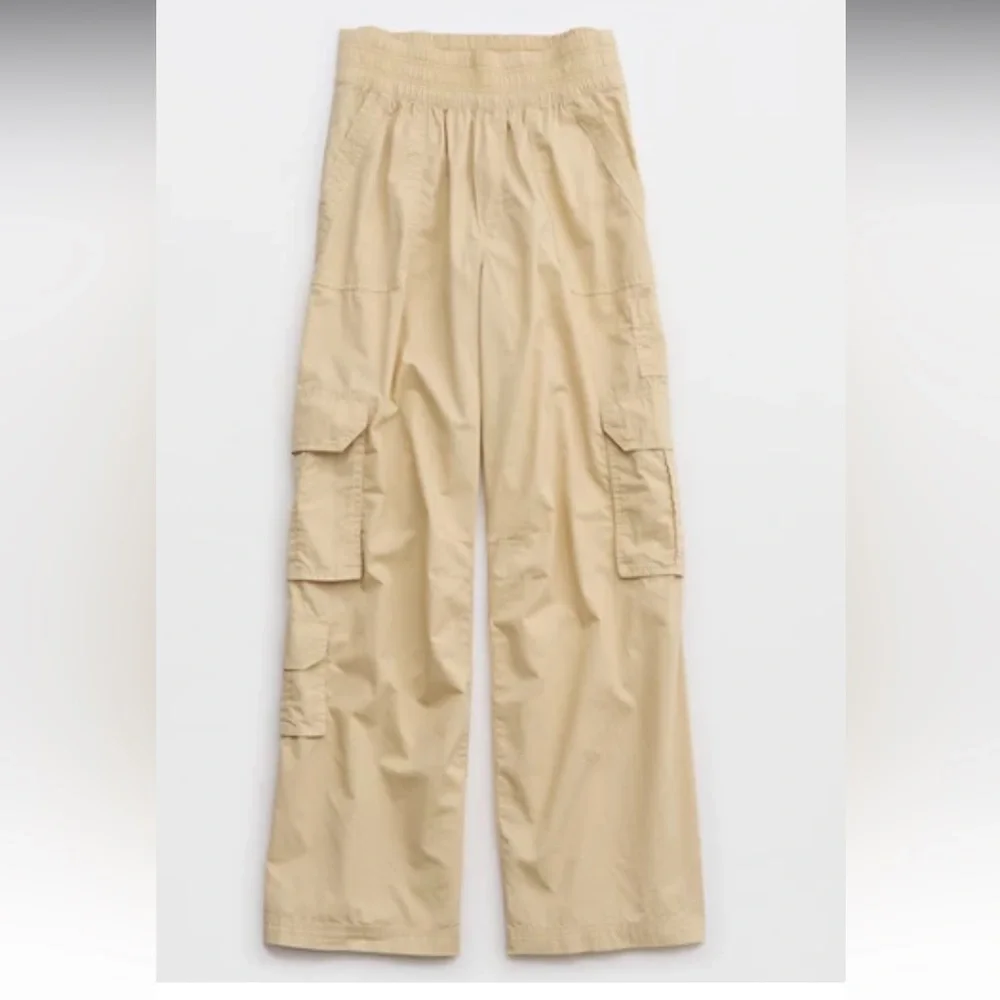 NEW Never Worn Aerie Stylish & Comfortable Easiest Cargo Pants! - Picture 5 of 11